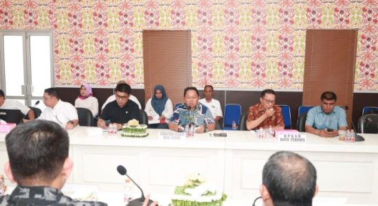 Pemkot Ternate dan DPRD Gelar Rapat Koordinasi RAPBD 2026, Sekda: Ini Penting!