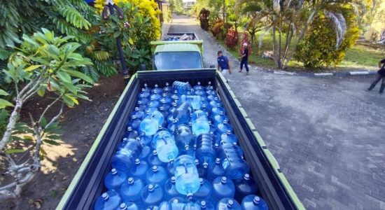 Bantuan Air Bersih Gubernur Maluku Utara Menuju Tolofuo, Halmahera Barat