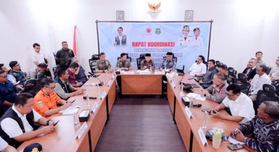 Kawal Bantuan Tahap II, Sekda Rizal Pastikan Logistik Segera Meluncur ke Batang Dua