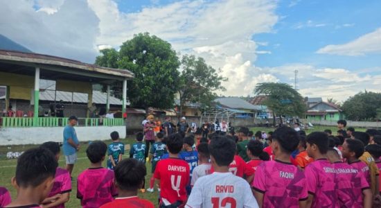 Empat Legenda Timnas Datang ke Ternate, Pemain SSB IM Dapat Kesempatan Emas