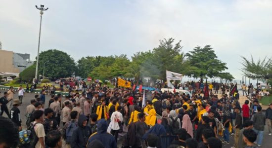 KOBAR-Unkhair Bergerak di Ternate, Tuntut BBM Turun hingga Evaluasi Kebijakan Negara