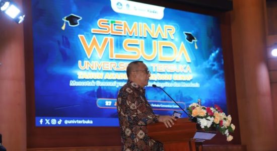 Wali Kota Ternate Ajak Wisudawan UT Jadi Penggerak Indonesia Emas 2045
