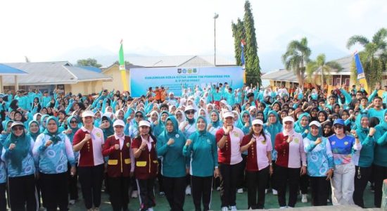 Ketum PKK Pusat di SMAN 2 Ternate, Ajak Pelajar Jaga Kesehatan dan Jauhi Narkoba