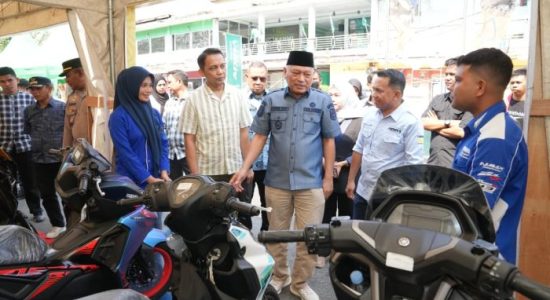 Buka Adira Expo 2026, Wagub Sarbin Ajak Warga Manfaatkan Pembiayaan Legal