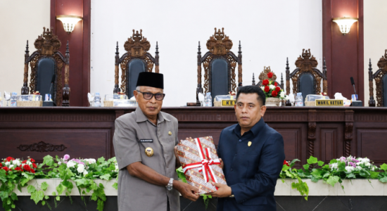 Pemkab Sula Sampaikan Pertanggungjawaban APBD 2025 ke DPRD
