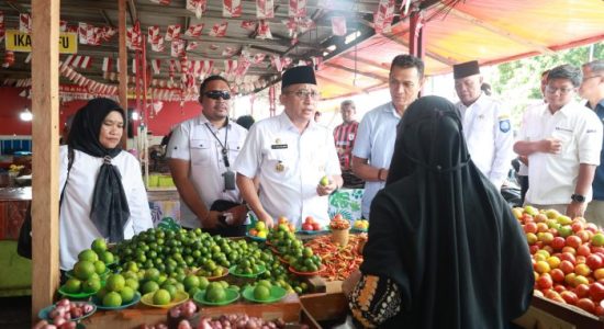 Harga Bahan Pokok di Ternate Stabil, Wali Kota Pastikan Ketersediaan Aman