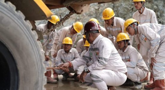 IWIP Cetak Ribuan Operator Alat Berat dan Welder Handal