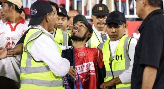 Official Malut United Usir Wartawan dan Ancam Wasit di GKR