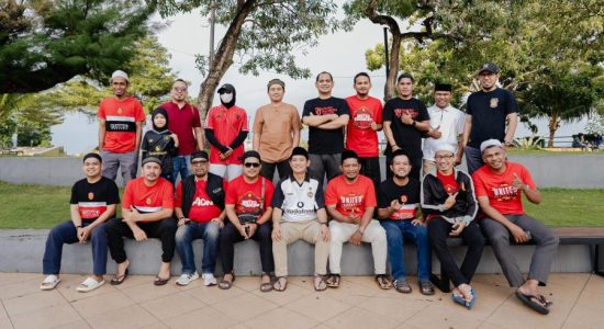 Ramadan Penuh Berkah, Fans Manchester United di Ternate Berbagi Takjil