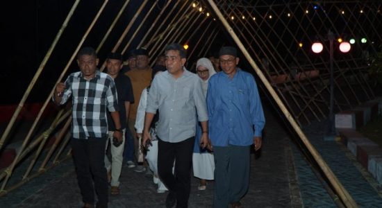 Wawali Tidore Tutup Festival Obor Seli, Ada Pesan Penting Soal Ekonomi Daerah