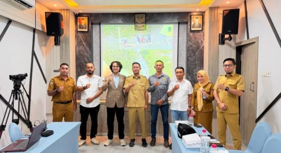 Kadis PUPR Risman dan Graal Bahas Konektivitas Jalan Maluku Utara