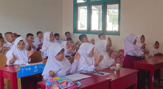 Besok, PT Daaz Bara Lestari Tbk Salurkan Bantuan Pendidikan untuk SDN Waibulan dan Sekolah Sekitar