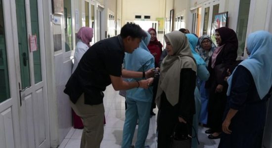 Perdana Bertugas, Direktur Baru RSD Tidore Ajak Seluruh Unit Solid dan Komitmen