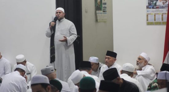 Wagub Sarbin Hadiri Haul di Kediaman Mufti Moloku Kieraha, Perkuat Ukhuwah Ramadan