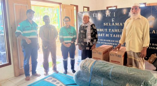 Ramadan Penuh Berkah! PT Karya Wijaya Tebar Bantuan Sembako dan Fasilitas Ibadah di Pulau Gebe