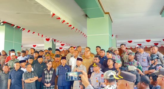 Sopir Truk Lintas Halmahera Geruduk DPRD Maluku Utara, Tuntut Solusi Kelangkaan Biosolar