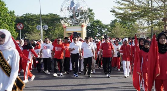 Kirab Merah Putih Warnai Sofifi, Wagub Sarbin: Tanamkan Patriotisme ke Generasi Muda