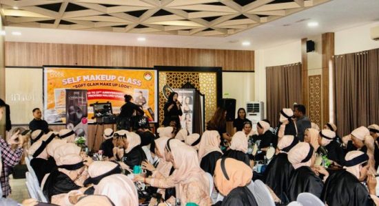 Dream Production Gelar Self Makeup Class, Perempuan Maluku Utara Diajak Lebih Mandiri