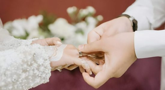 Menakar Ketakutan Gen Z Dengan Tren Marriage is Scary: Mengapa Pernikahan Tak Lagi Menjadi “Rumah Aman”