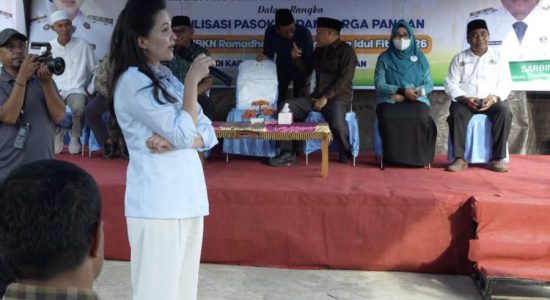 Gerakan Pangan Murah Digelar, Gubernur Pastikan Jalan Tani Desa Maffa Dibangun