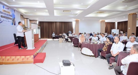 Buka Sosialisasi Pengadaan, Sekda Rizal: Belanja Daerah Harus Perkuat Produk Lokal