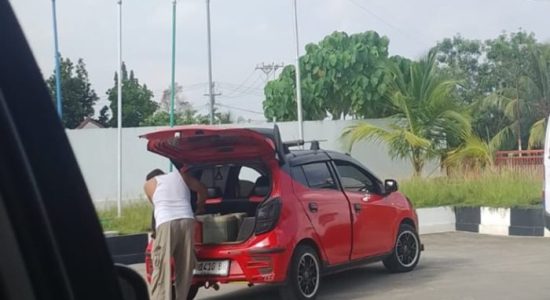 Kelangkaan BBM Subsidi, SPBU di Halmahera Tengah Diduga Layani Pengecer Pakai Jeriken