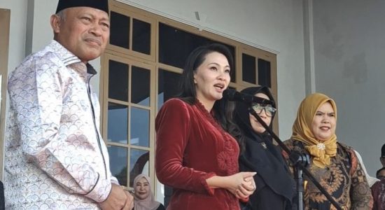 Gubernur Sherly Serukan Damai Natal: Saatnya Hapus Dendam dan Pulihkan Hubungan