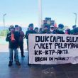 Mahasiswa Protes Lemahnya Pelayanan di Dukcapil Kepulauan Sula