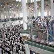 Ribuan Umat Islam Memadati Masjid Almunawar