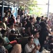 Ribuan Orang Memadati Pelabuhan Spead Boad di Ternate, Maluku Utara