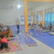 Wakil Bupati Halmahera Selatan Kunjungi Pengungsian, Siapkan Takjil untuk Warga Terdampak Banjir