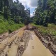 Prihatin Jalan Rusak, Legislator PKS Halmahera Selatan Gunakan Uang Pribadi untuk Perbaikan