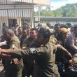Demo SAMURAI Morotai Berakhir Ricuh, Mahasiswa Diduga Dipukul Anggota Satpol PP