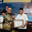 Wali Kota Ternate Terima Penghargaan Kebijakan Bebas Retribusi PBG