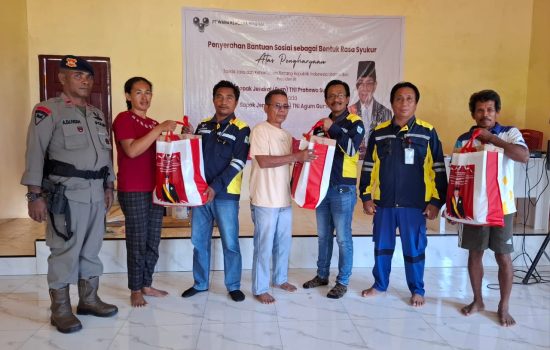 Wujud Syukur dan Kepedulian, PT WKM Salurkan Ratusan Paket Sembako di Halmahera Timur