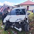 Insiden Tragis di Halmahera Selatan, Mobil Putih Hancur, Polisi Buru Pengemudi