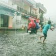 Penanganan Lambat, Jalan Raya Bastiong Ternate Kembali Digenangi Air Hujan
