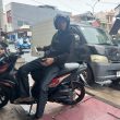 Ketika Jalan Jadi Rumah: Kisah Mito, Tukang Ojek dari Fitu, Ternate