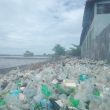 Sampah Plastik Menumpuk di Pantai Gambesi, Ternate