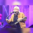 Iwan Fals Bawakan Lagu Karya Anak Ternate “Stecu Stecu” di Konser Raya Indosiar