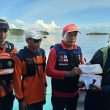Pemprov Maluku Utara Serahkan Santunan Korban Meninggal Banjir Halmahera Barat