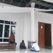 Plafon Teras Aula Kantor Bupati Halmahera Selatan Ambruk, Disperkim Bergerak Cepat