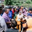 Warga Blokade Jalan Ternate Barat, Sekda Rizal Turun Bawa Solusi