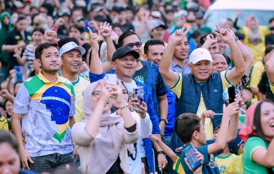 Nobar Brasil di Ternate Berlangsung Meriah, Wawali Nasri Apresiasi Warga yang Jaga Ketertiban