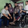 Serahkan Bantuan untuk Warga Fitu, Sekda Rizal: Pemerintah Hadir Respons Kondisi Sosial