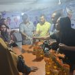 Minyakita Rp15.700 Laris Manis, Warga Serbu Stand Perindag hingga Tengah Malam